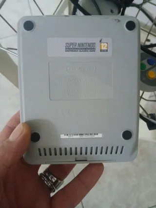 Super Nintendo Console + 2 Controller usata3 volte