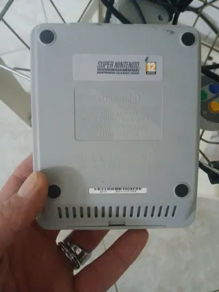 Super Nintendo Console + 2 Controller usata3 volte