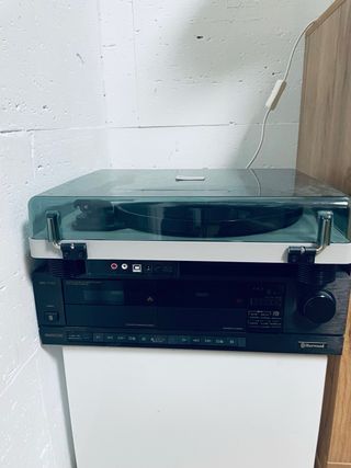 Tocadiscos Lenco con altavoces