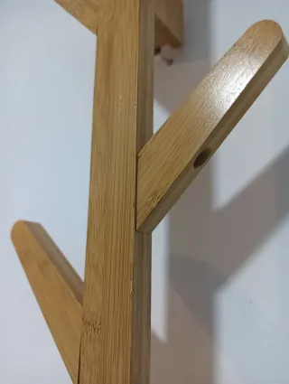 Perchero de pared de bambú