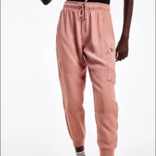Pantalón jogger rosa con cremalleras Zara T.XS