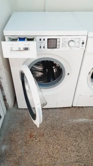 Lavadora Bosch Serie 6 Blanca de 8 kg 1400rpm