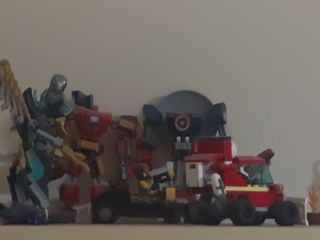 Lego Marvel: Camión, Figuras y Vehículo