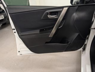 Toyota Auris 120D Business Touring Sports