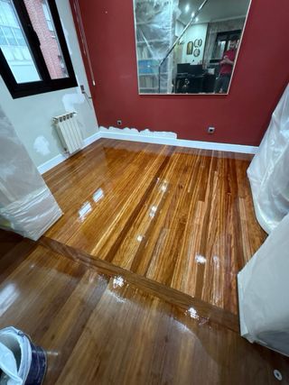 Suelo de parquet de madera