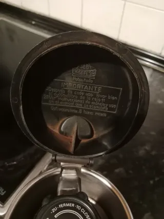 Cafetera de acero inoxidable vintage
