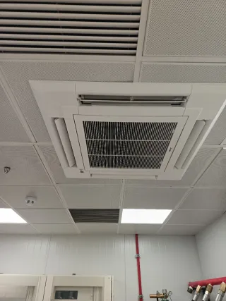 Instalador aire acondicionado y carga de gas...