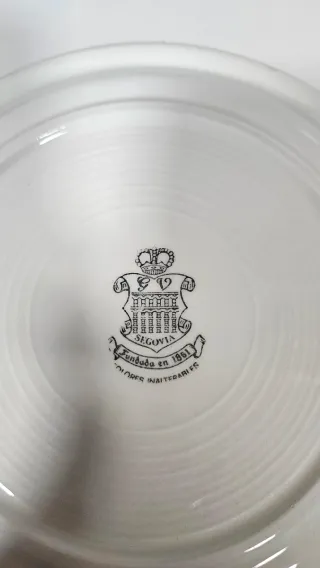 Piatto grande e 6 piatti da dessert floreali