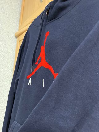 URGE VENDERLO !! Sudadera Jordan Azul Marino