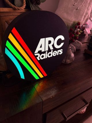 Lámpara LED Luminosa ARC Raiders