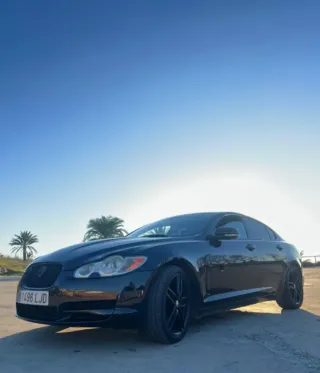 Jaguar XF 2011