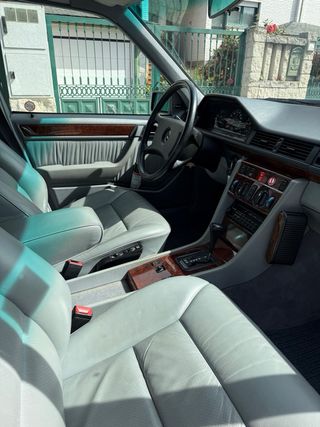 Mercedes-Benz Clase E 1993