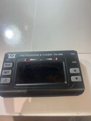 Afinador y Metrónomo TGI 99B