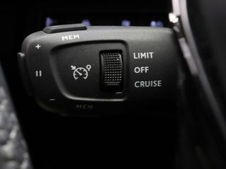 Peugeot 3008 Hybrid 225 Allure e-EAT8 165 kW (225 CV)