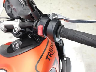 TRIUMPH TRIDENT 660 2023 7530 kms.