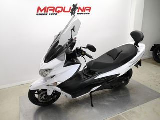 SUZUKI BURGMAN 400 2018 17440 kms.