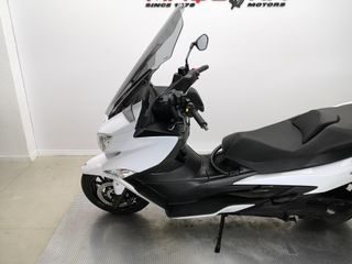 SUZUKI BURGMAN 400 2018 17440 kms.