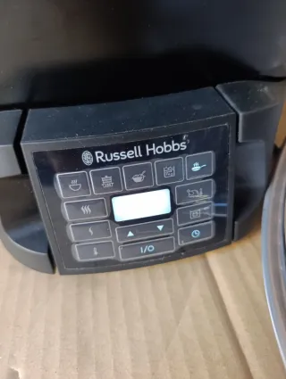 Olla Eléctrica Russell Hobbs