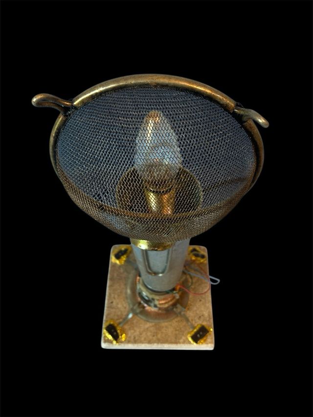 Lámpara de mesa diseño único