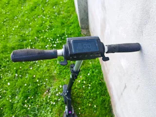 Patinete eléctrico doble suspensión