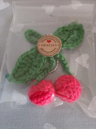 Amigurumi nube con gorro morado Llaveros varios