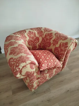 Conjunto: sofá + sillón + mesa comedor+ 6 sillas