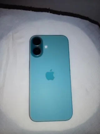 iPhone 16 Azul