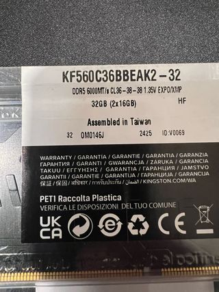 Kingston FURY DDR5 32GB (2x16GB) Negro RGB