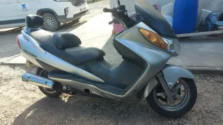 Suzuki Burgman Plata 250c