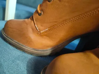 Botas de tacón Timberland beige