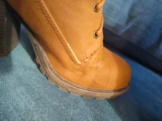 Botas de tacón Timberland beige