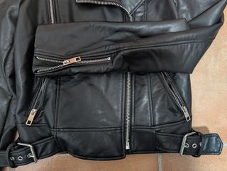 Chaqueta de cuero para mujer