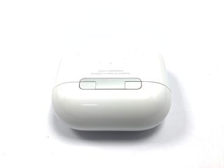 in-ear apple airpods 4 gen