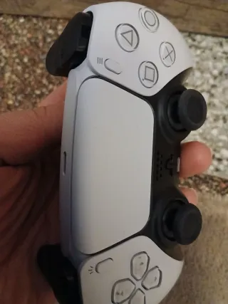 Consola PS5 Slim con Lector + Fortnite