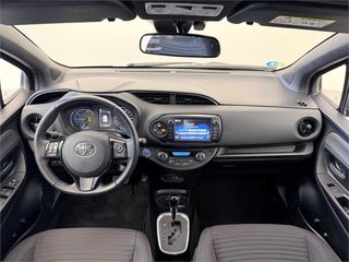 TOYOTA Yaris 100H 1.5 Feel! Limited Edition