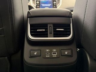 SUBARU Outback 2.5i Lineartronic CVT AWD Field