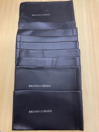 ¡Pack de Nueve Fundas protectoras de Bruno Rossi!