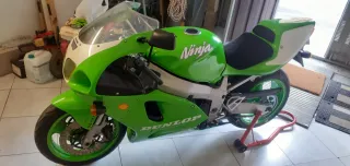 Kawasaki ZX7-R