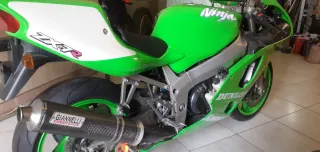 Kawasaki ZX7-R