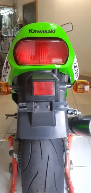 Kawasaki ZX7-R