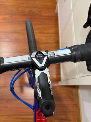 Bicicleta Gravel Fuji