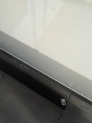 Mesa comedor elevable madera y blanco