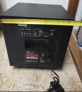 Subwoofer Activo JBL SUB135 Negro