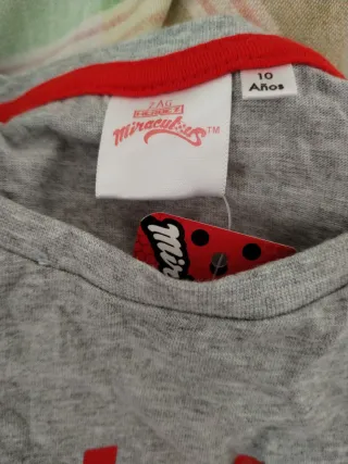 Camiseta Ladybug Manga Larga Gris