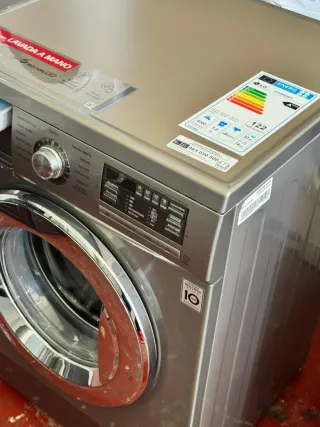 Lavadora LG Direct Drive 7kg Inox