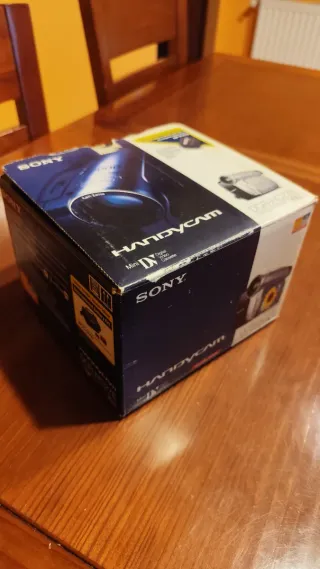 Caja VACÍA Sony Handycam DCR-HC27E
