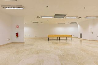 Nave industrial en alquiler en Los Jardines de Marbella - La Ermita en Marbella