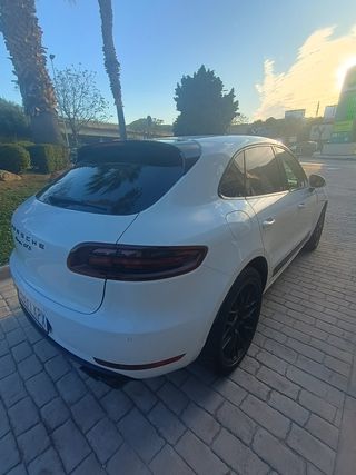Porsche Macan GTS