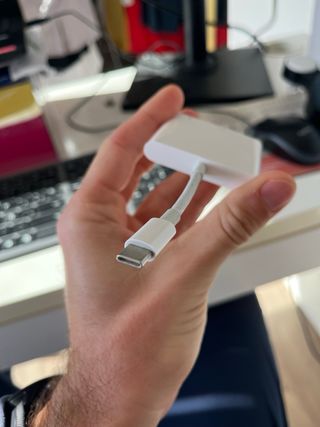 Adaptador Apple USB-C a HDMI y USB