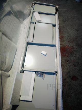 Armario Escobero Multiusos